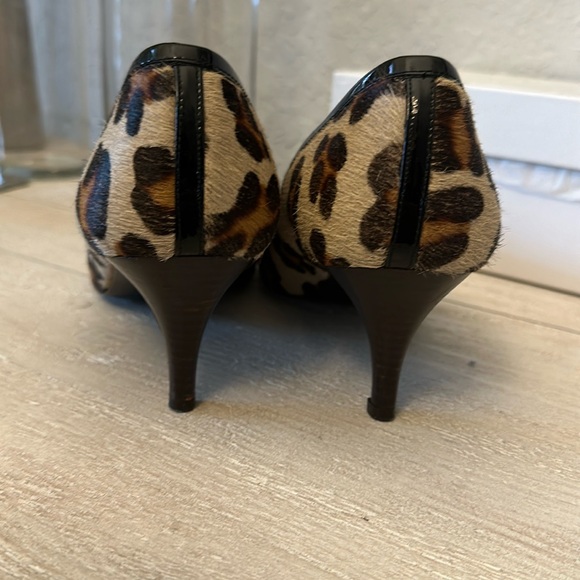 Boden Calf Hair Leopard Print Patent trim Heels EU 40 Size 9 - Picture 5 of 10